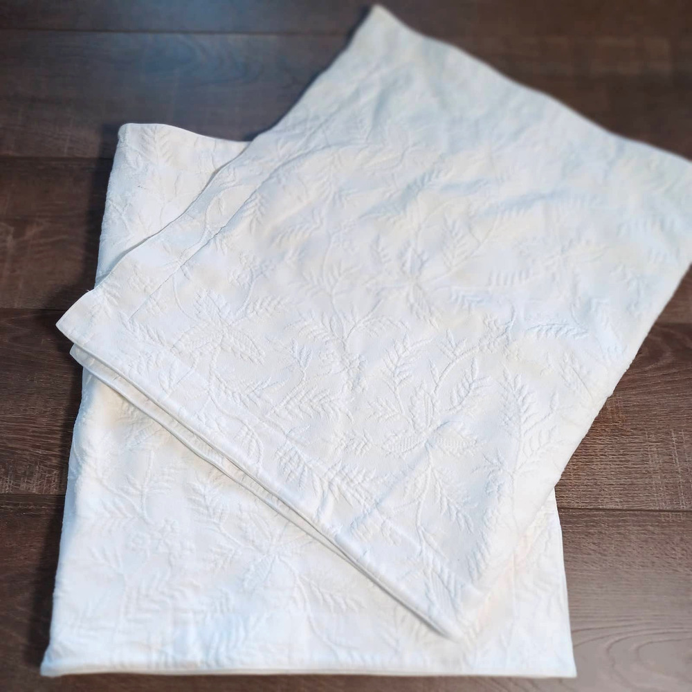 Ralph Lauren King Size Matelasse Quilted Fern Ivory Pillow Shams
